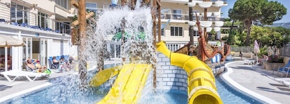 Hotel Oasis Park Splash