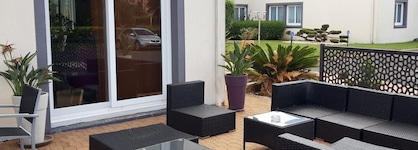 Hotel The Originals Tours Nord La Terrasse