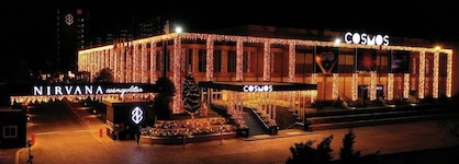 Nirvana Cosmopolitan Hotel
