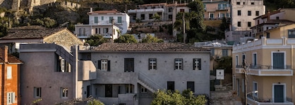 Aethra Boutique Rooms