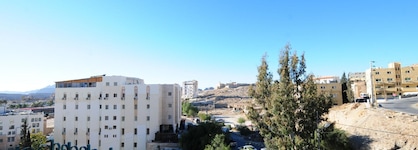 Edom Hotel