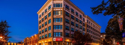 Best Western Plus Carlton Plaza Hotel