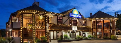 Days Inn By Wyndham Victoria Uptown