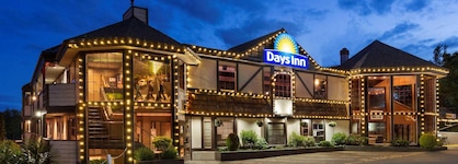 Days Inn By Wyndham Victoria Uptown