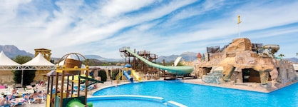 Magic Robin Hood Waterpark Lodge Resort