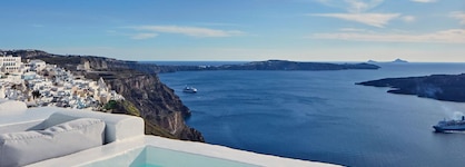 Cosmopolitan Suites
