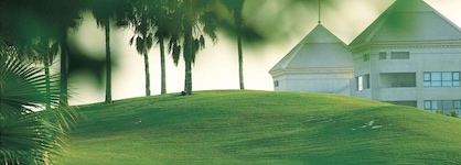 Hilton Pyramids Golf
