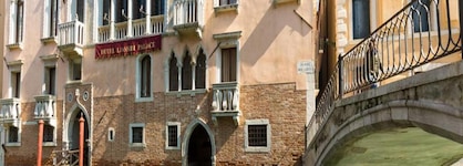 Liassidi Palace Hotel