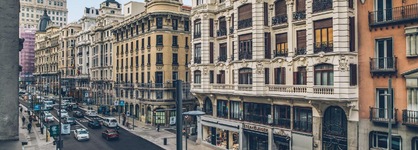 Las Letras Gran Via