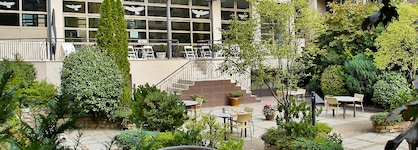 Adina Apartment Hotel Budapest