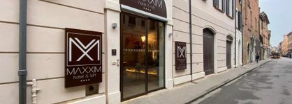 Maxxim Hotel & Loft