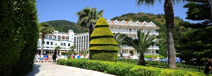 Green Nature Resort & Spa