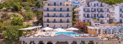 Hera Hotel