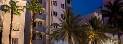 Marseilles Beachfront Hotel