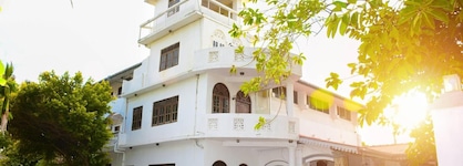 Shanthi Beach Resort