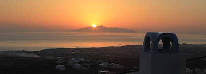 Amerisa Suites & Villa