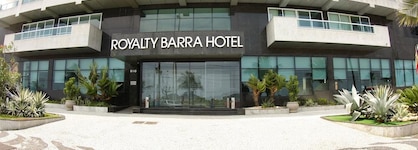 Royalty Barra Hotel