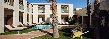 Giannoulis – Grand Bay Beach Resort - Adults Only