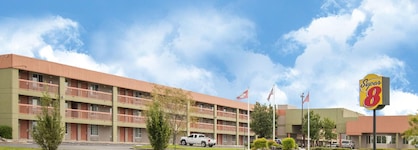 Super 8 By Wyndham Little Rock Otter Creek