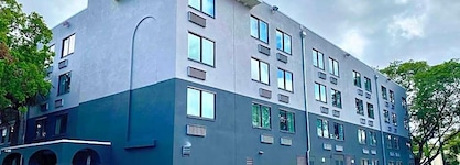 La Quinta Inn & Suites by Wyndham Ft Lauderdale Cypress Cr