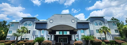 Best Western Plus Blue Angel Inn