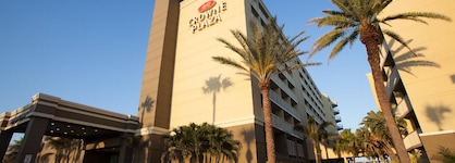 Crowne Plaza Melbourne - Oceanfront By Ihg