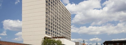 Sheraton Philadelphia University City Hotel