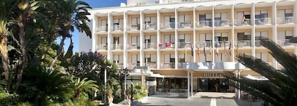 Grand Hotel Moon Valley