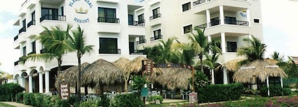 Plaza Real Resort