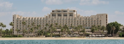Ja Beach Hotel