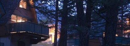 Douglas Fir Resort & Chalets