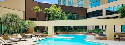 Doubletree By Hilton San Antonio Airport