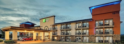 Holiday Inn Express Hotel & Suites Branson 76 Central By Ihg
