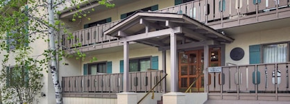 The Lodge At Vail, A Rockresort