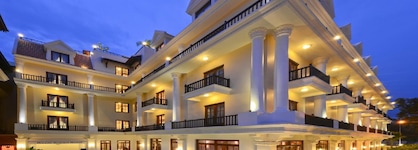 The Suite By Royal Crown Hotel