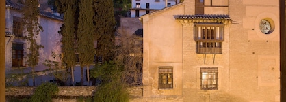 Palacio Mariana Pineda Hotel