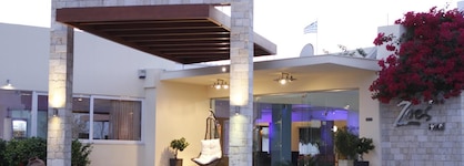 Zoes Hotel