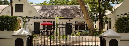 Milky Bay Resort