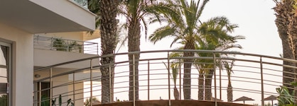 Pegasos Deluxe Beach Hotel