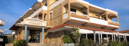 Kassandra Family Aparthotel
