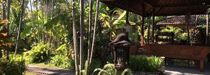 Bumi Ayu Bungalows