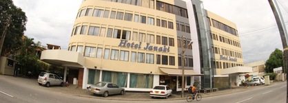 Hotel Janaki