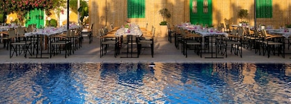 Cleopatra Hotel
