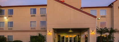 Red Roof Inn & Suites Corpus Christi