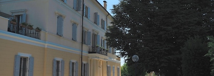 Rechigi Park Hotel