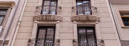 The Pera Hotel