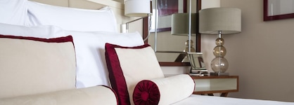 Jumeirah Emirates Towers Dubai