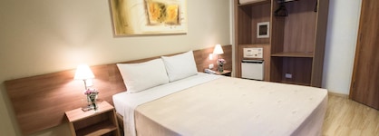 Summit Hotel Monaco