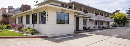 Motel 6 Monterey Downtown