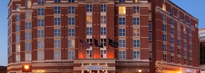 Hilton Alexandria Old Town